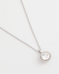 Silver Bezel Set Pendant Silvertone Necklace