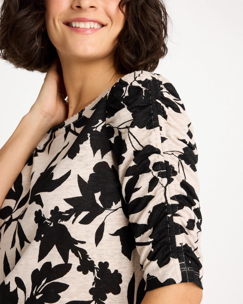 Black Flora Linen Ruched Sleeve Tee