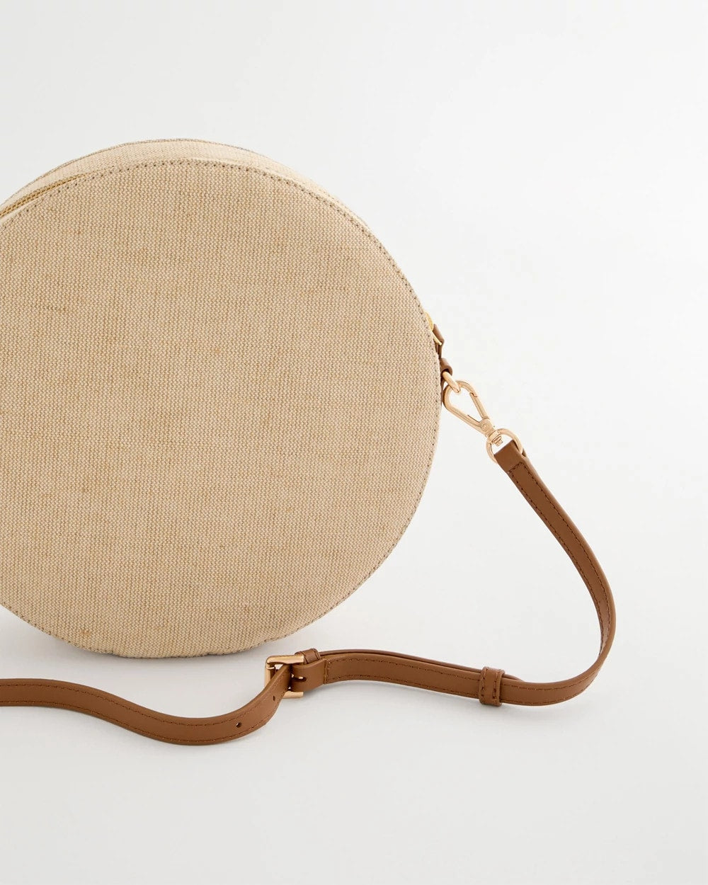 Neutral Seashell-Inspired Crossbody Bag