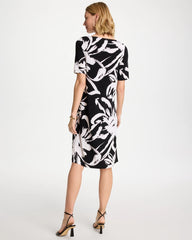 Black/White Travelers™ Knit New Bloom Day Dress