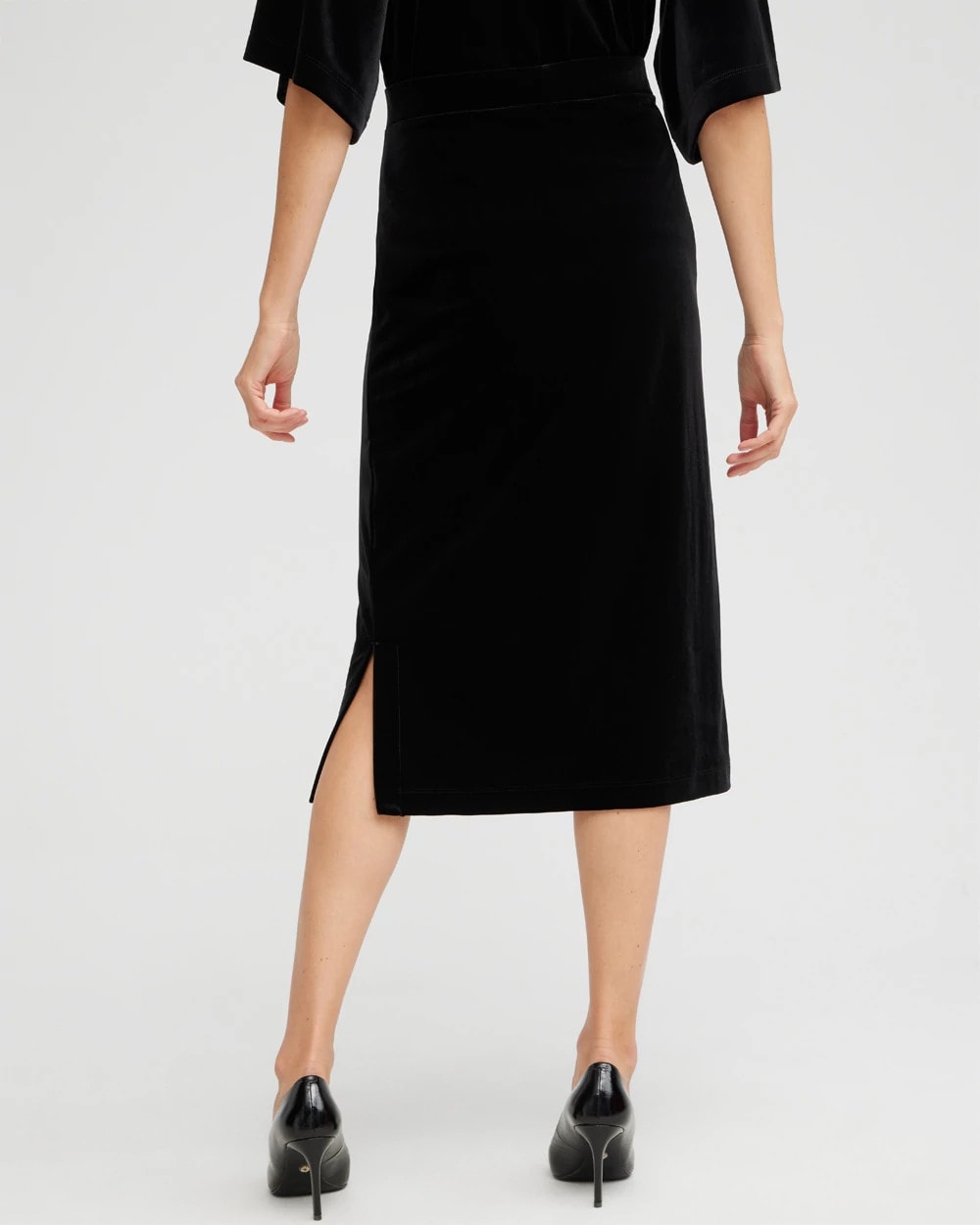 Travelers Black Travelers™ Velvet Midi Skirt