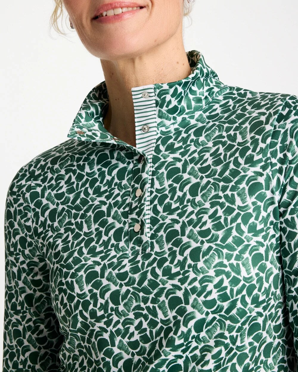 Water Lily Green Zenergy® UPF Paint Snap Mockneck