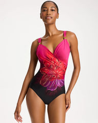 Black/Multi Miraclesuit® Petali Rosa Pareo