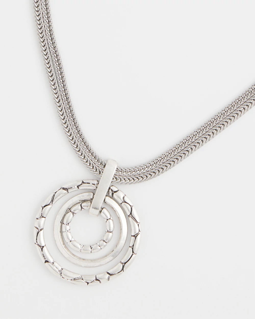 Silver Silver Short Pendant Necklace