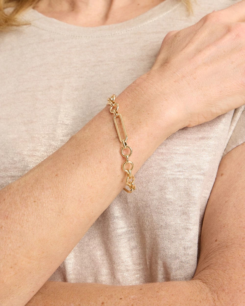 Gold Shiny Goldtone Novelty Charm Bracelet