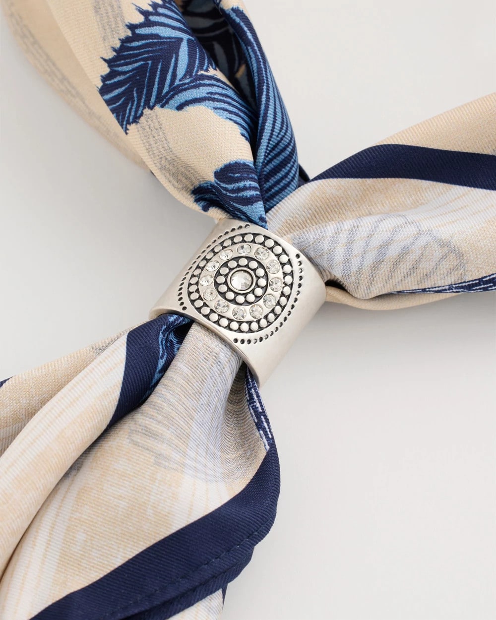Silver Medallion Motif Scarf Ring