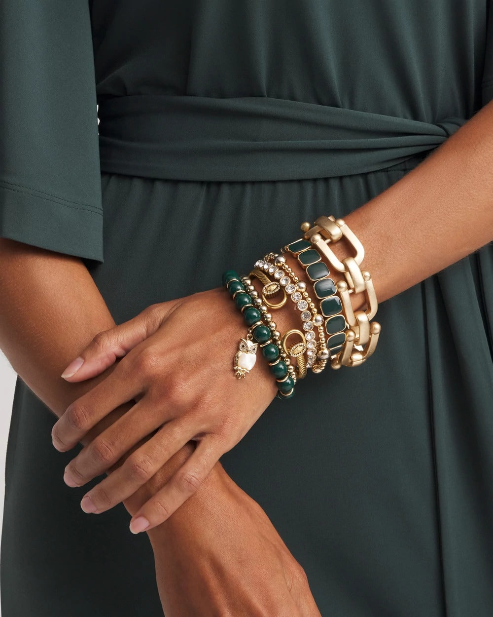 Darkest Spruce Resin Goldtone Square Stretch Bracelet
