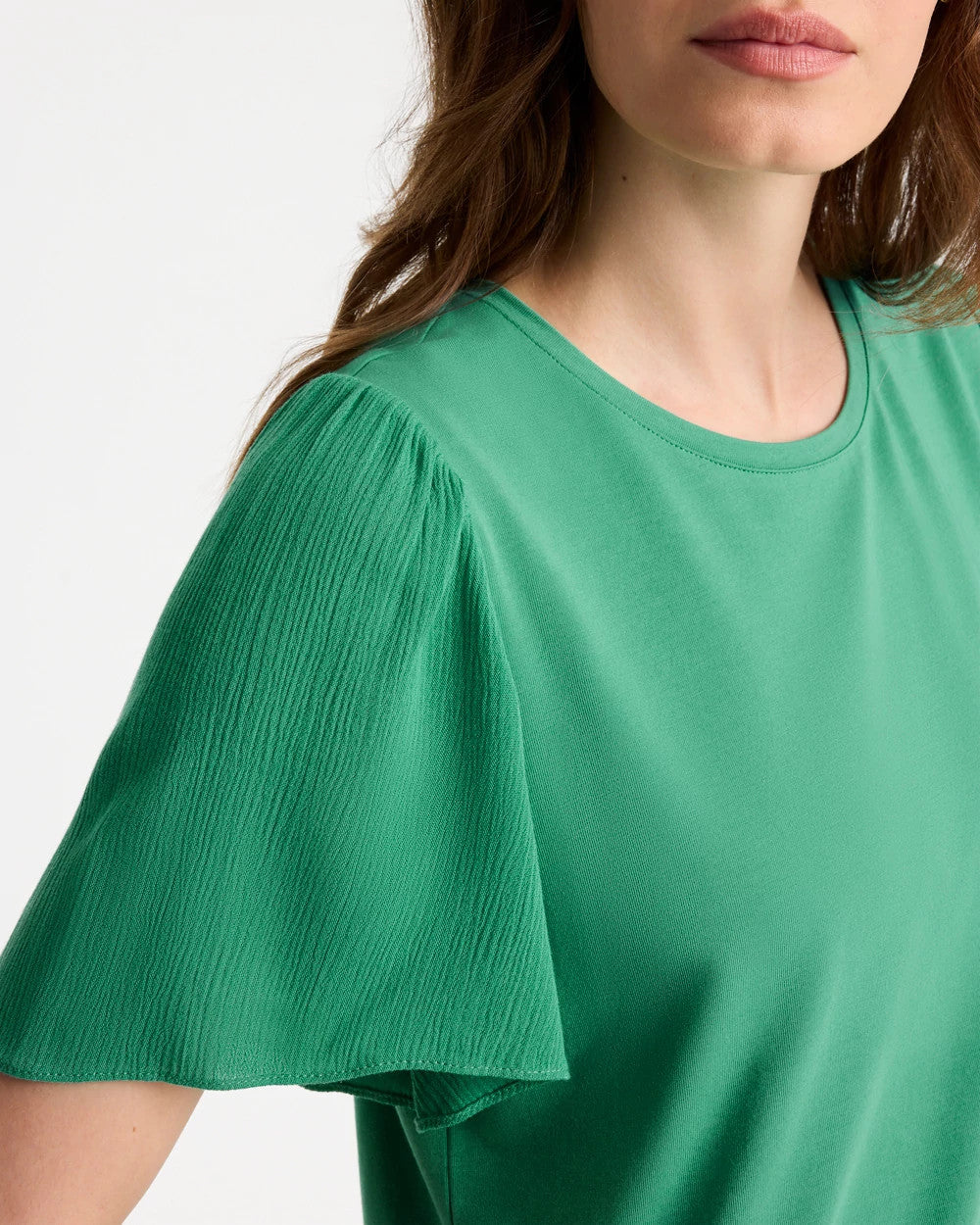 Green Clover Gauze Sleeve Soft-Stretch Tee