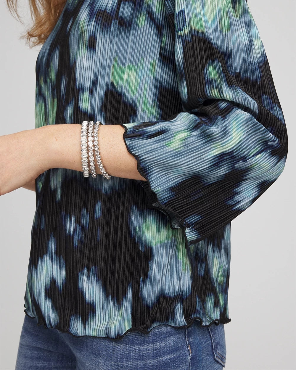 Black Bodre Flare Sleeve Top