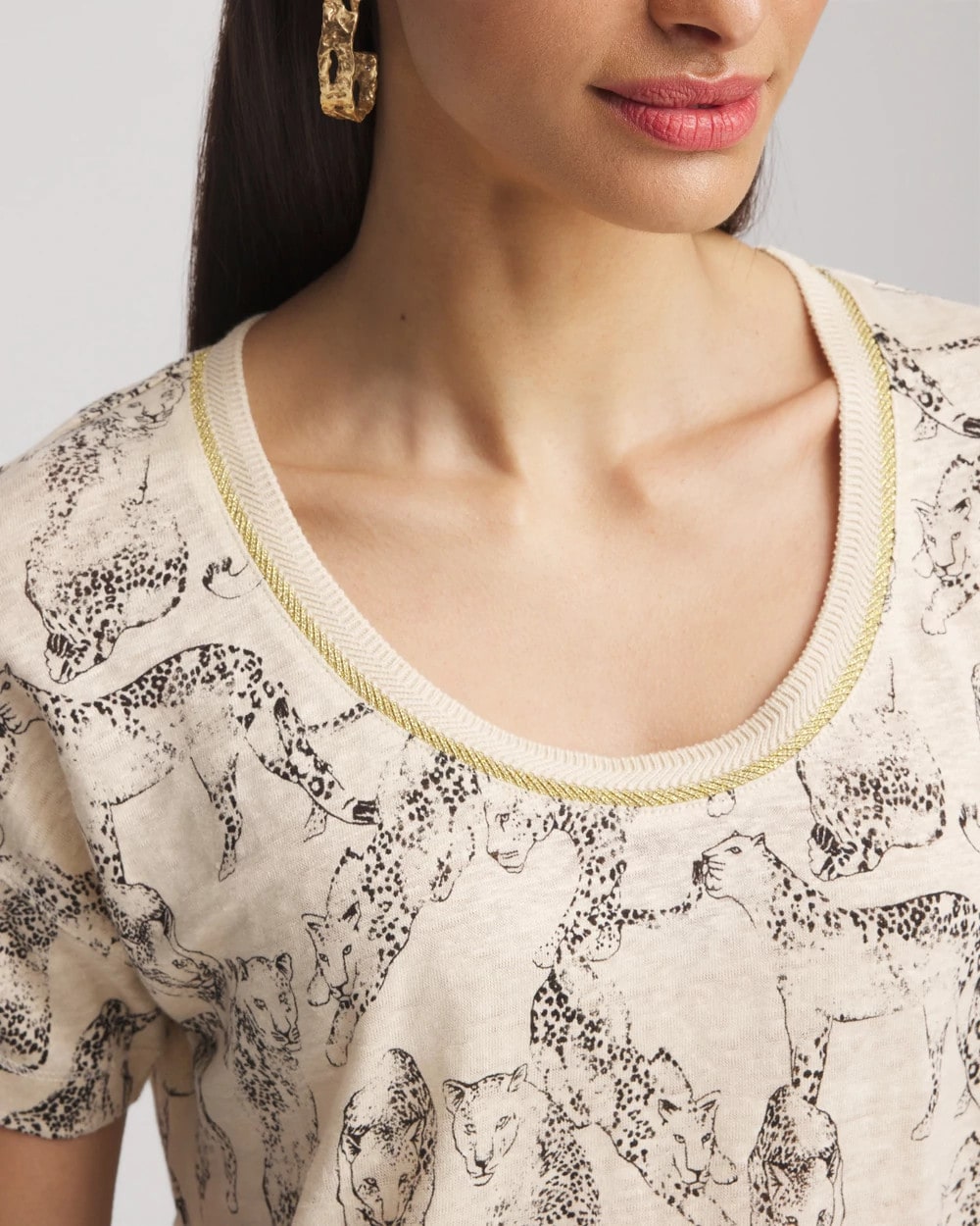 Glistening Sand Panther Sweater-Trim Linen Tee